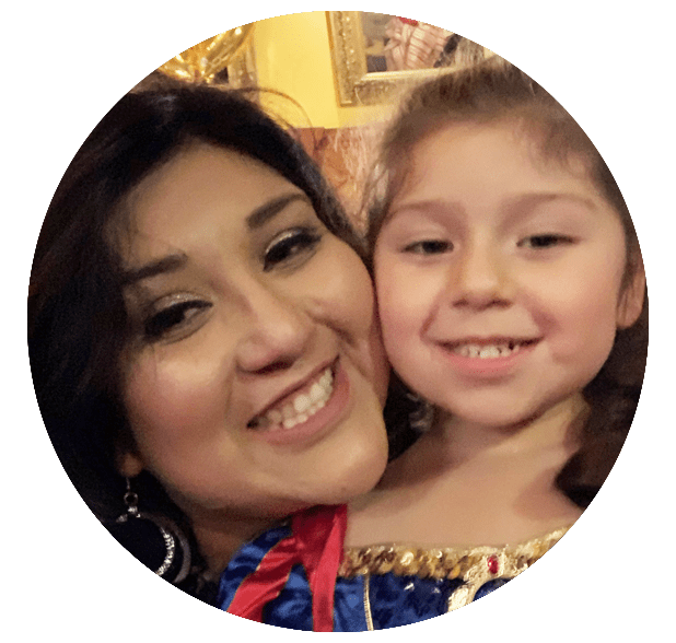 Nicole Guerrero, ’22 Communication Studies and her daughter Ava